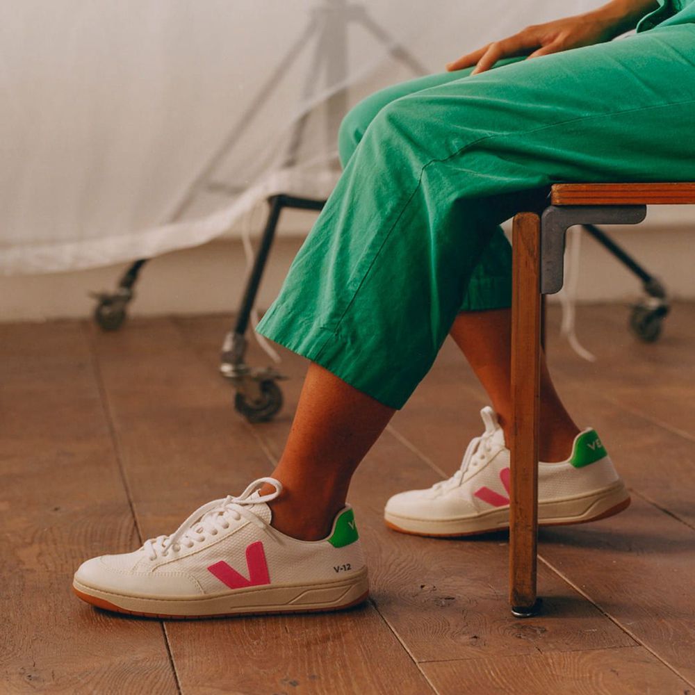 veja v12 pink